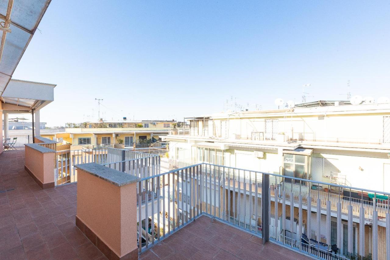 Aurelia Sunset Penthouse By In Rom