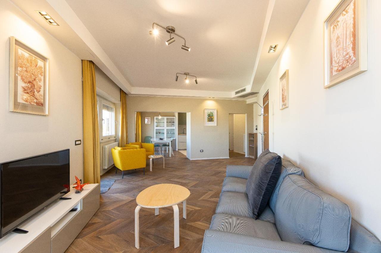 Apartment Aurelia Sunset Penthouse By In Rom